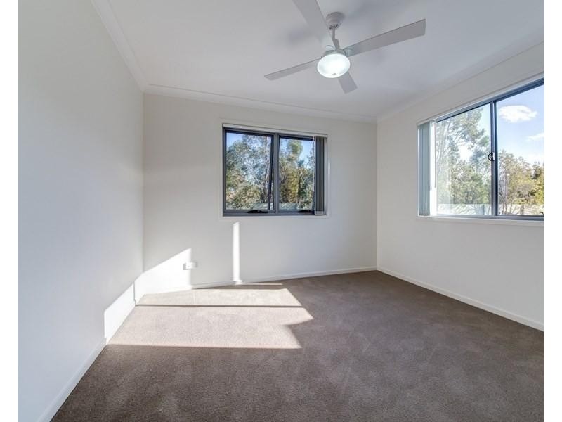 16/2 Photinia Crescent, Mountain Creek QLD 4557