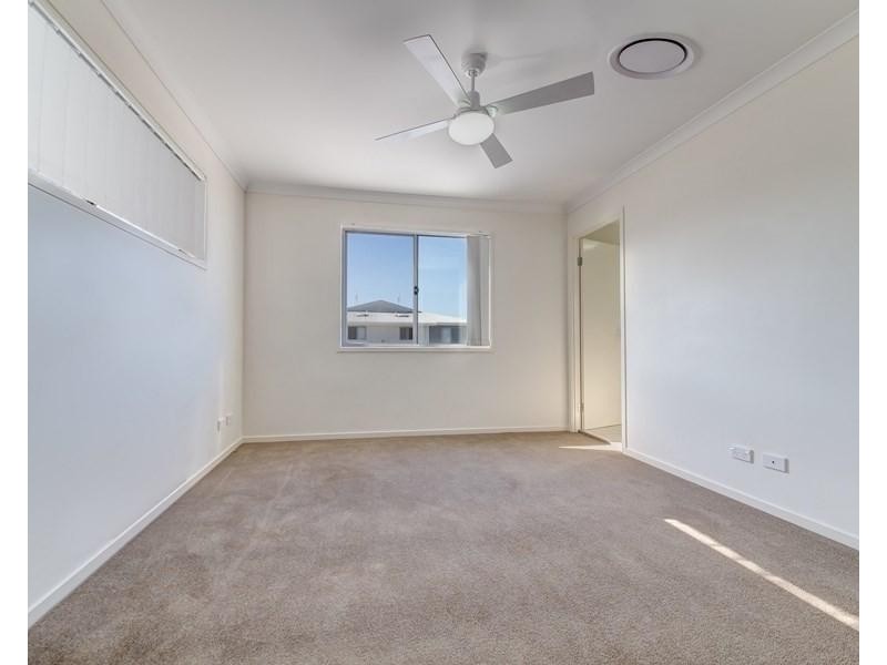 16/2 Photinia Crescent, Mountain Creek QLD 4557