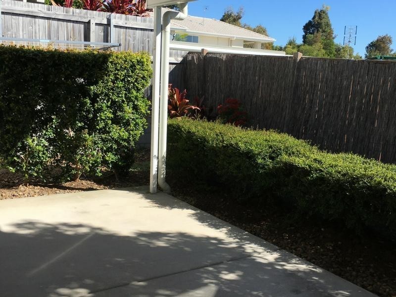 16/2 Photinia Crescent, Mountain Creek QLD 4557