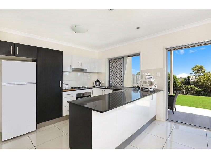 5/2 Photinia Crescent, Mountain Creek QLD 4557