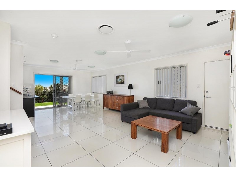 5/2 Photinia Crescent, Mountain Creek QLD 4557