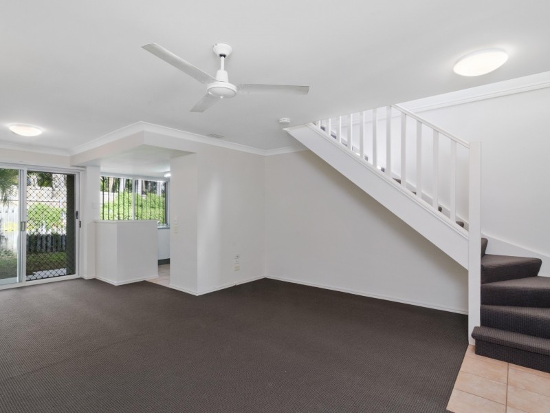 92/215 Cottesloe, Mermaid Waters QLD 4218