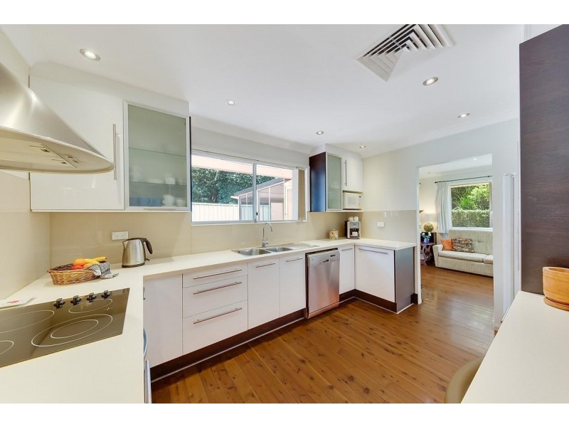 98 Tarrants Ave, Eastwood NSW 2122