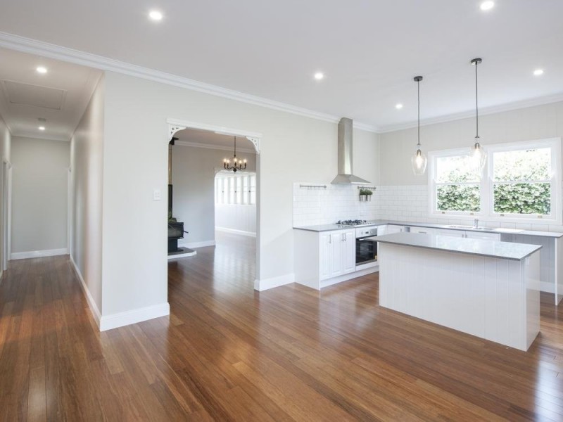 32 Raff St, East Toowoomba QLD 4350