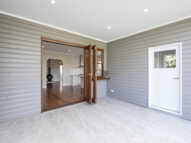 32 Raff St, East Toowoomba QLD 4350