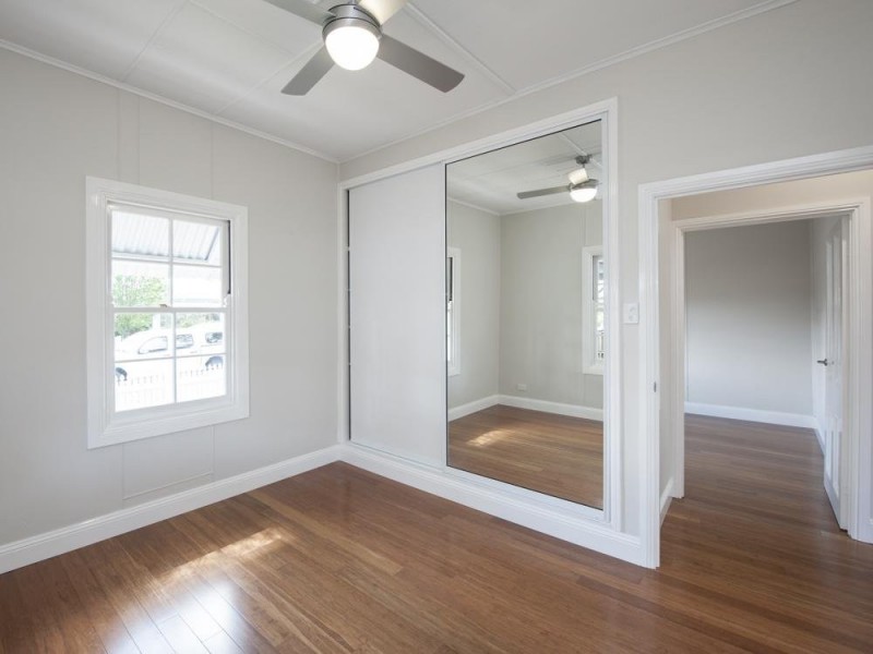 32 Raff St, East Toowoomba QLD 4350