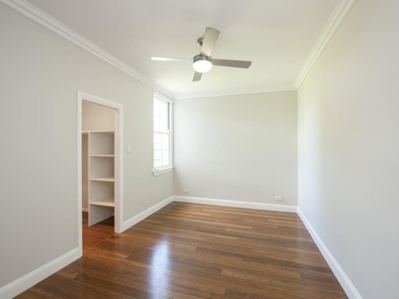 32 Raff St, East Toowoomba QLD 4350