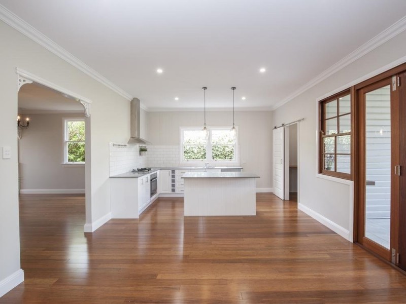 32 Raff St, East Toowoomba QLD 4350