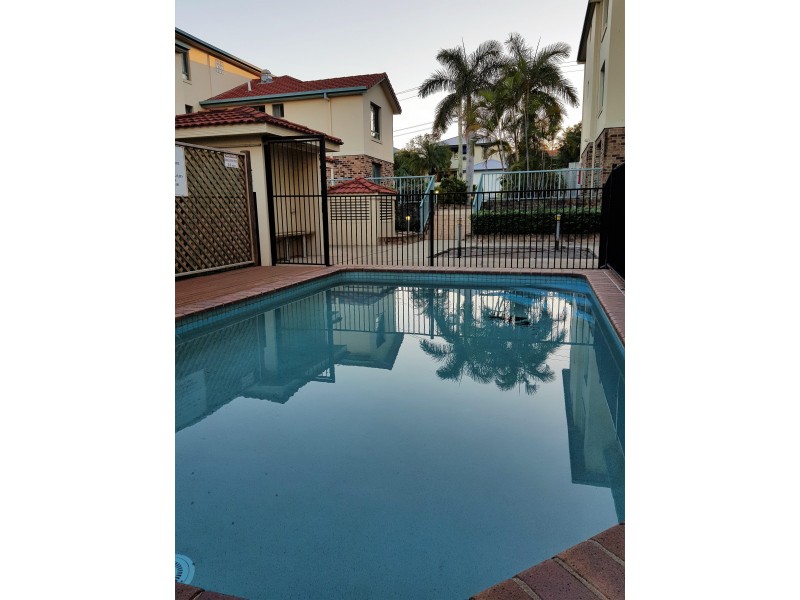 9 Tweed Street, Southport QLD 4215