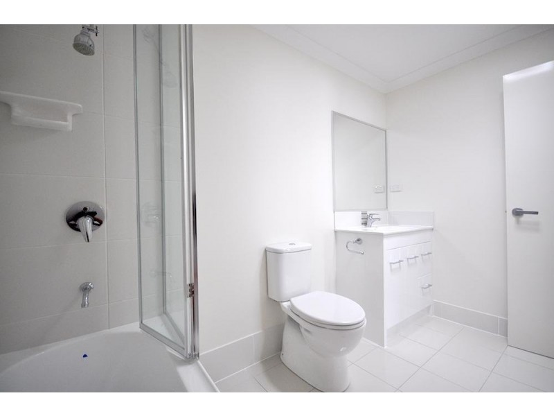 2/2 Photinia Crescent, Mountain Creek QLD 4557