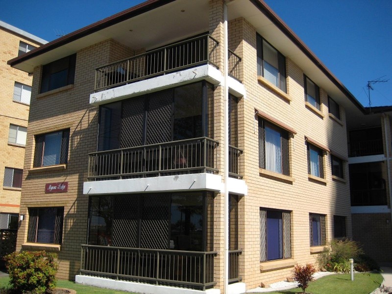 5/228 Marine Parade, Labrador QLD 4215