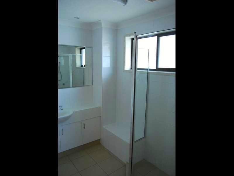 5/228 Marine Parade, Labrador QLD 4215