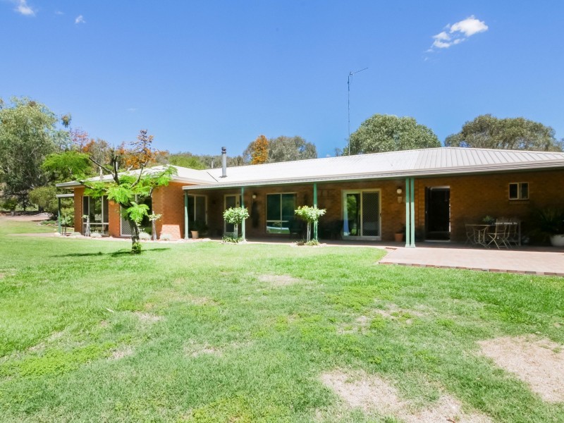 25 Mountain View Place, Wellington NSW 2820