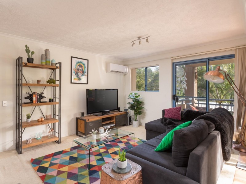 9/4 Monte Carlo Avenue, Surfers Paradise QLD 4217