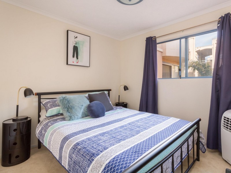 9/4 Monte Carlo Avenue, Surfers Paradise QLD 4217