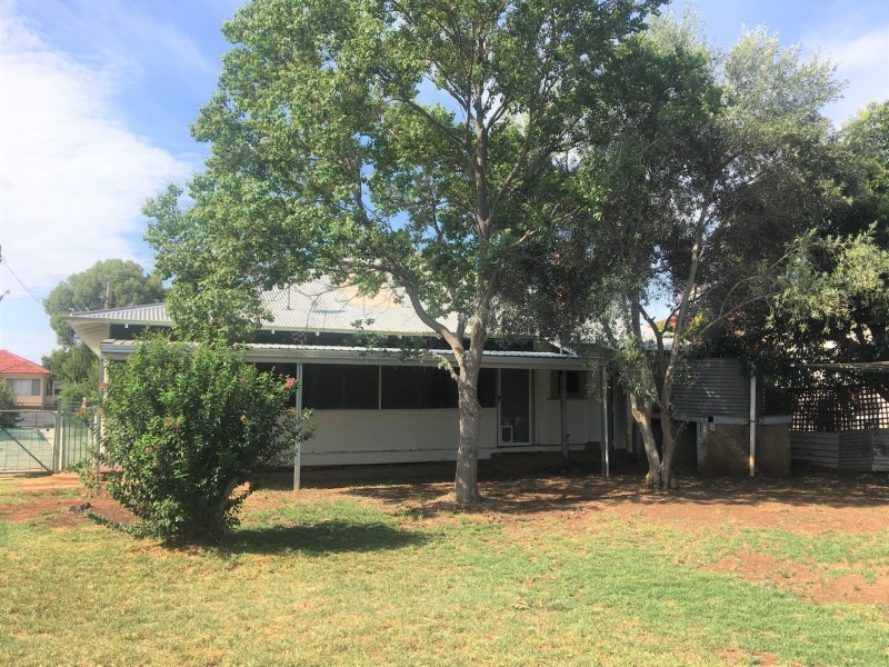 122 Warne Street, Wellington NSW 2820