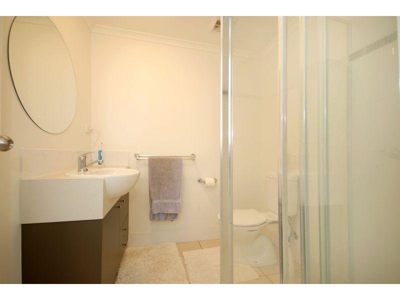 21/44 Pease St, Manoora QLD 4870