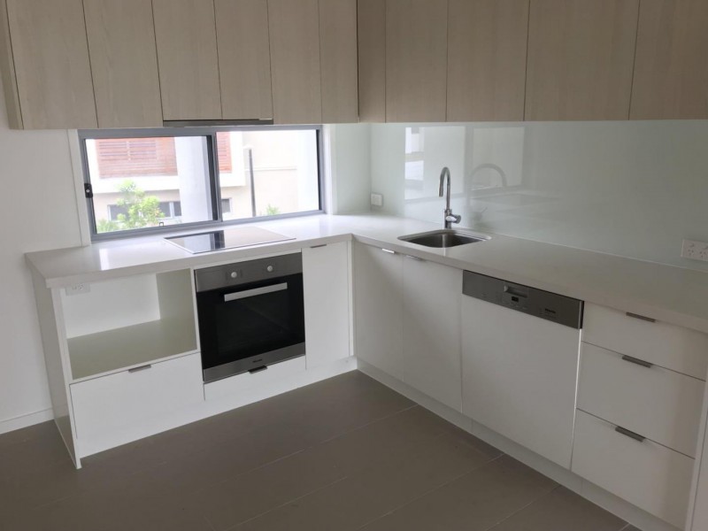 3028 The Boulevarde, Carrara QLD 4211