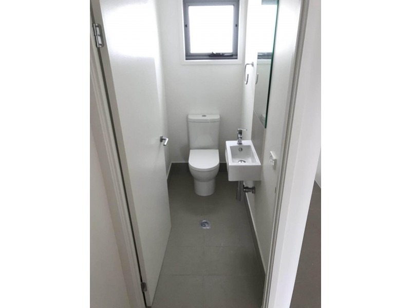 3028 The Boulevarde, Carrara QLD 4211