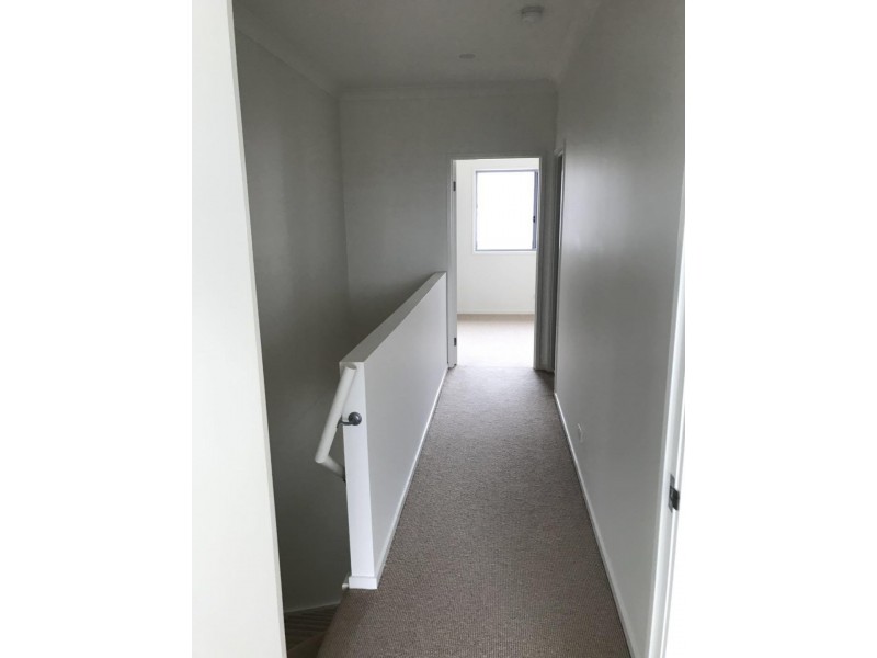 3028 The Boulevarde, Carrara QLD 4211