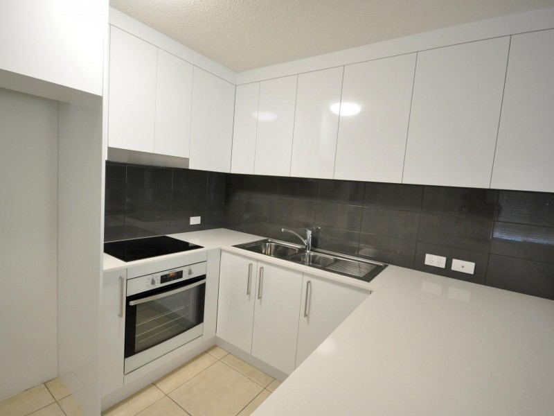 1/14-16 Maroubra Street, Maroochydore QLD 4558