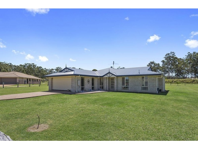 2 Yappa Court, Lake Clarendon QLD 4343