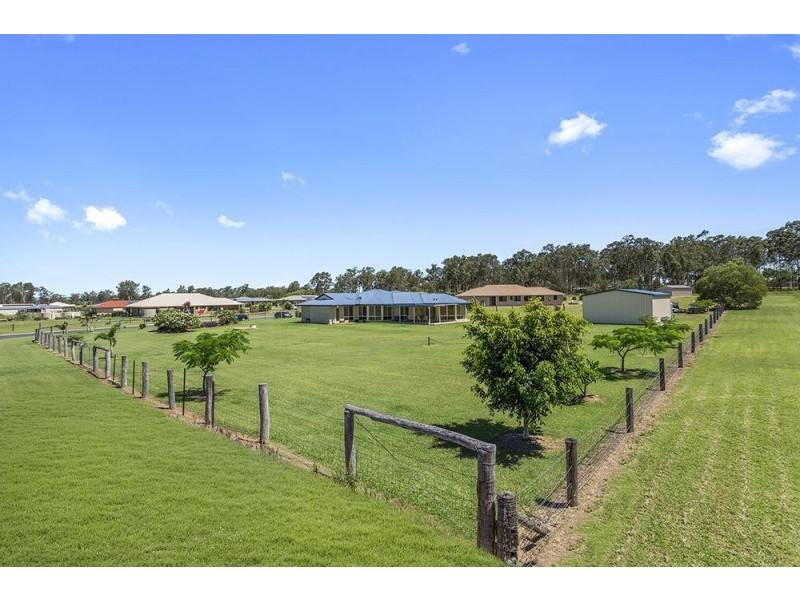 2 Yappa Court, Lake Clarendon QLD 4343