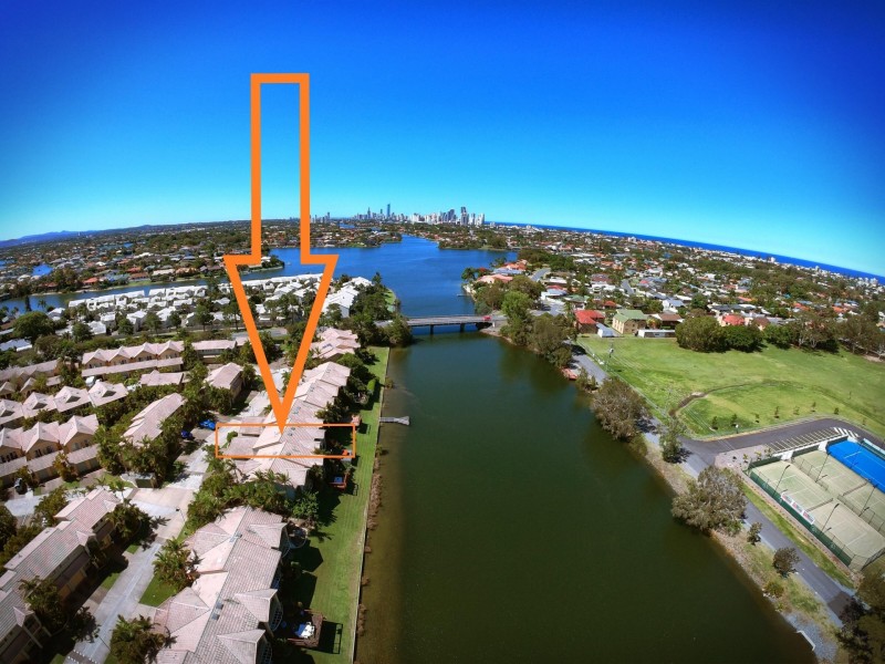 126/215 Cottesloe Drive, Mermaid Waters QLD 4218