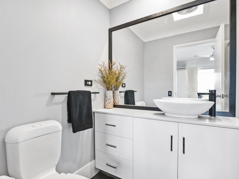 126/215 Cottesloe Drive, Mermaid Waters QLD 4218