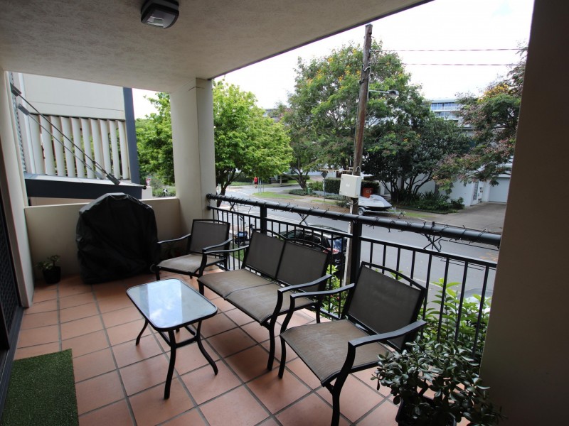 165 SYDNEY STREET, New Farm QLD 4005