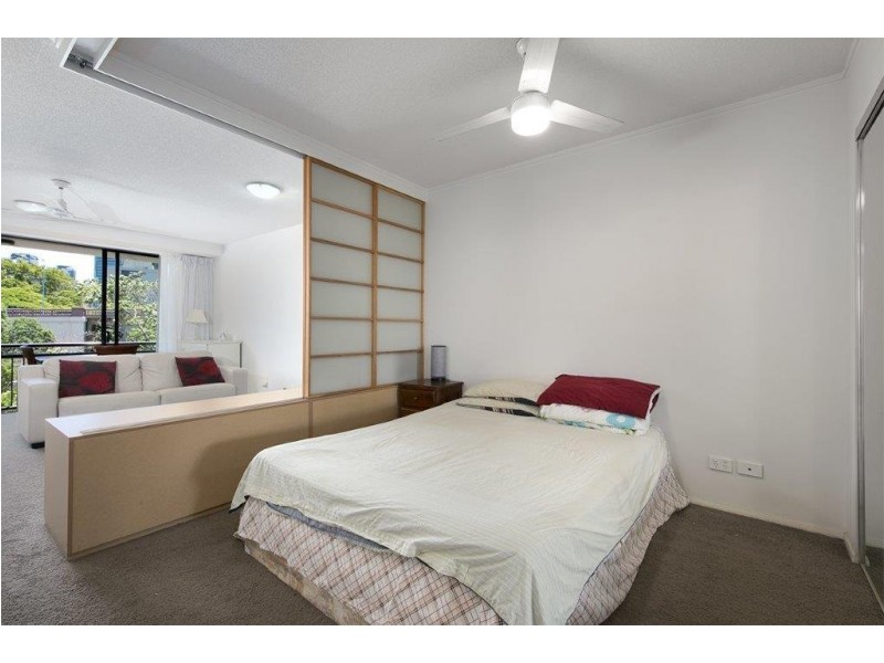109/15 Goodwin Street, Kangaroo Point QLD 4169