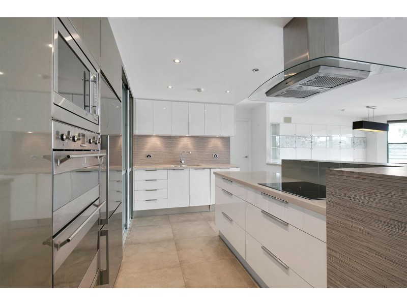 72 Macquarie Street, St Lucia QLD 4067