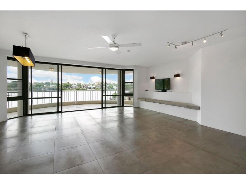 72 Macquarie Street, St Lucia QLD 4067