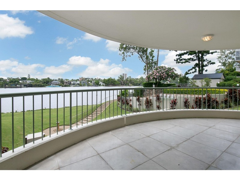 72 Macquarie Street, St Lucia QLD 4067