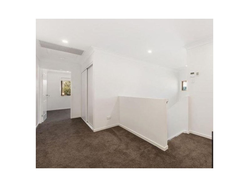 2 Mal Burke Street, Southport QLD 4215