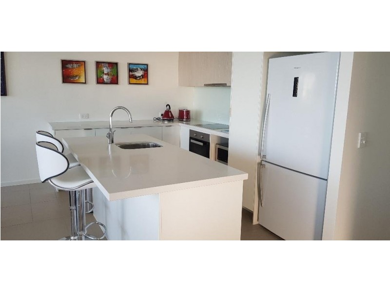 3028 Emerald Lakes – The Boulevard, Carrara QLD 4211