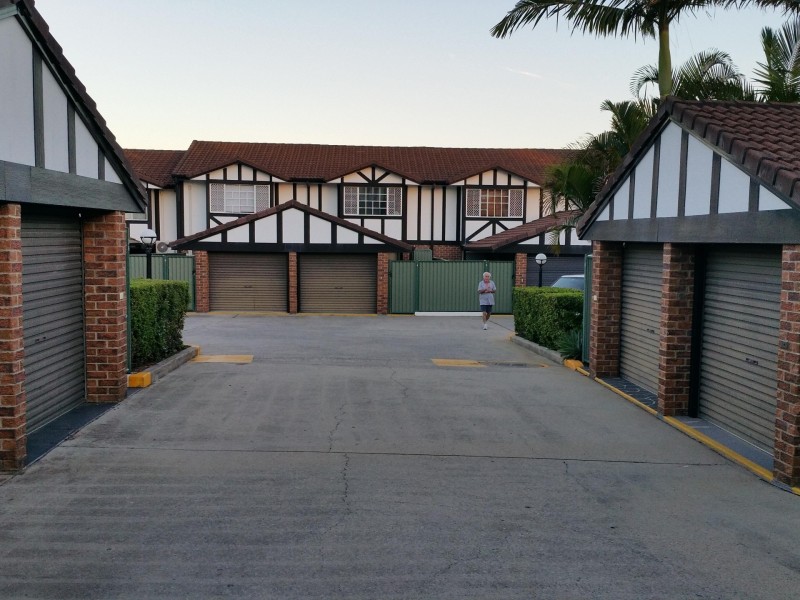 18 Magellan Road, Springwood QLD 4127