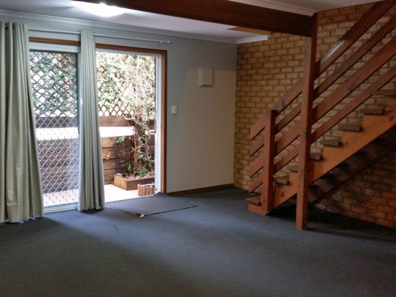 18 Magellan Road, Springwood QLD 4127