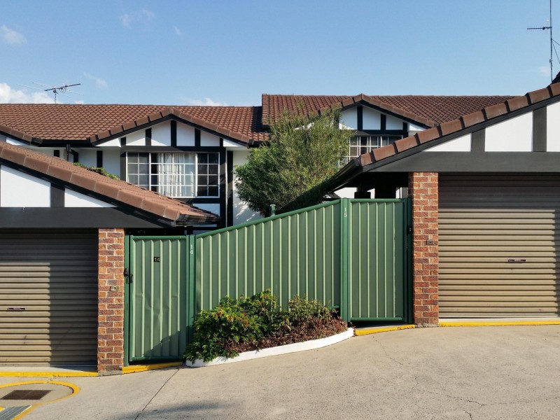 18 Magellan Road, Springwood QLD 4127