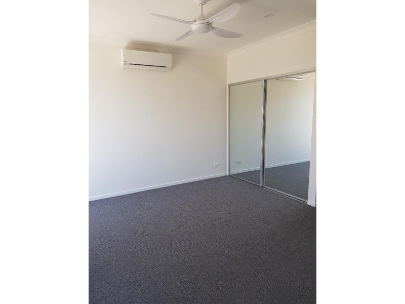 3031 The Boulevard, Carrara QLD 4211