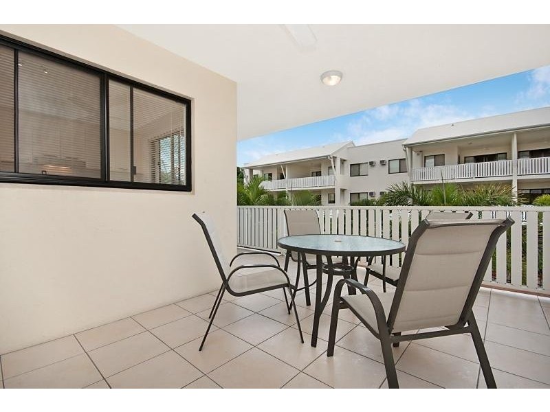 Unit 4/44 Pease St, Manoora QLD 4870