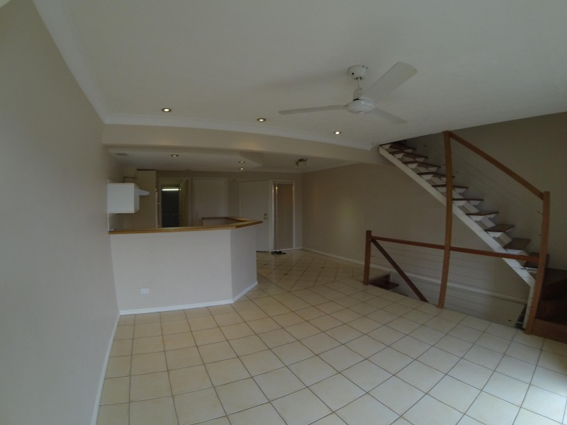 08/300 Cottesloe, Mermaid Waters QLD 4218