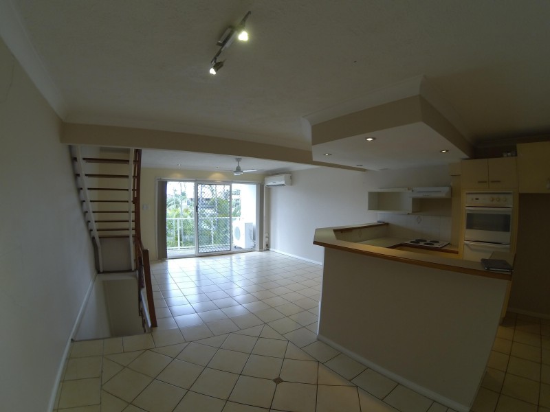 08/300 Cottesloe, Mermaid Waters QLD 4218