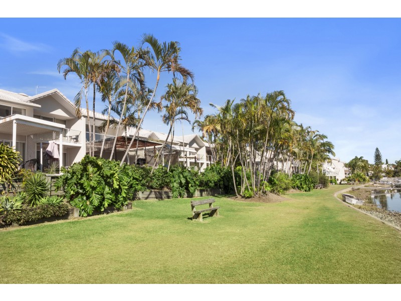 08/300 Cottesloe, Mermaid Waters QLD 4218