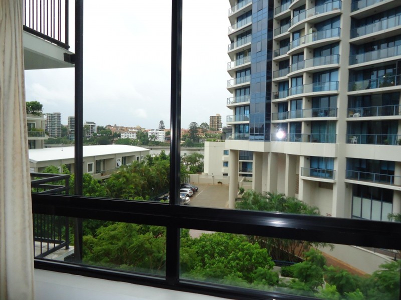 33/15 Goodwin Street, Kangaroo Point QLD 4169