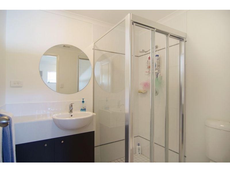 Unit 8/44 Pease St, Manoora QLD 4870