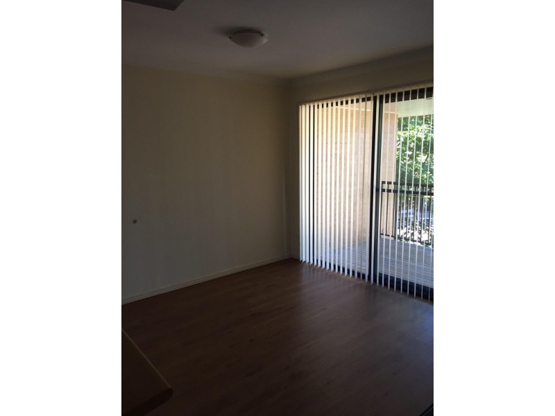 57/316 Long St East, Graceville QLD 4075