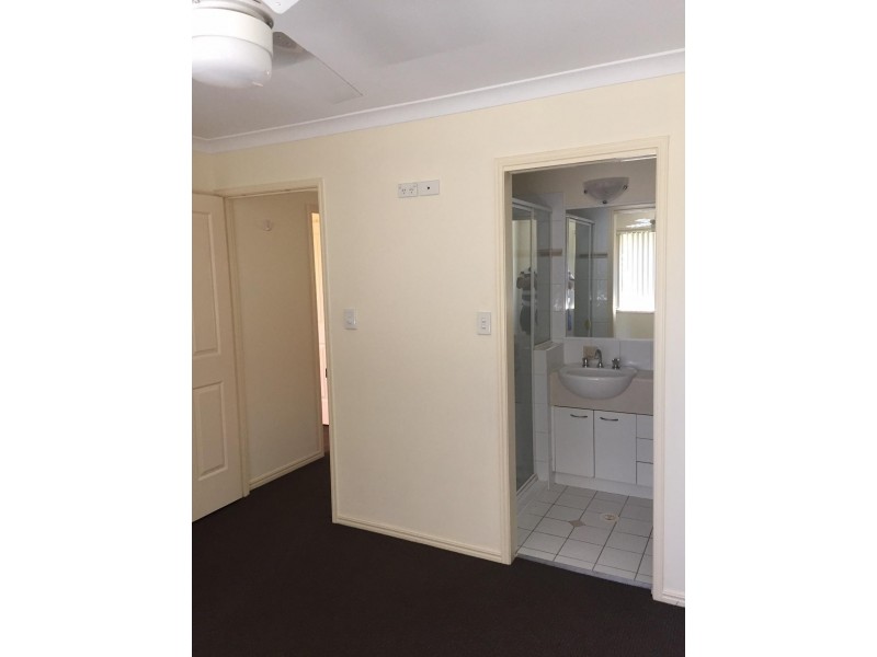 57/316 Long St East, Graceville QLD 4075