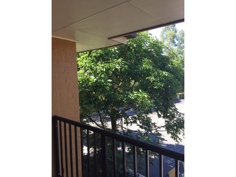 57/316 Long St East, Graceville QLD 4075