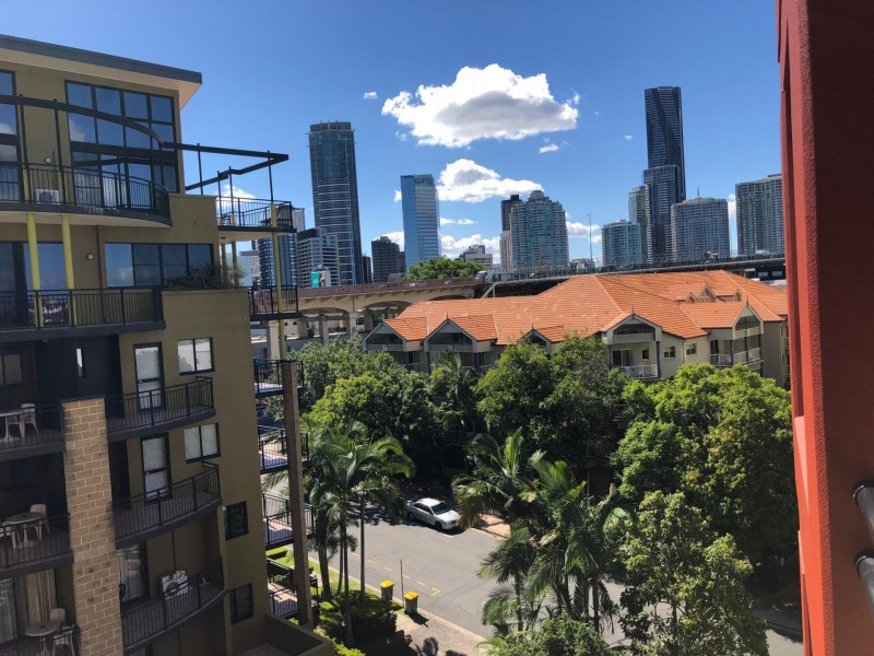 112/15 Goodwin Street, Kangaroo Point QLD 4169